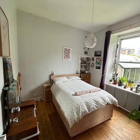 Quirky Apartment In Leith EDI Buitenkant foto