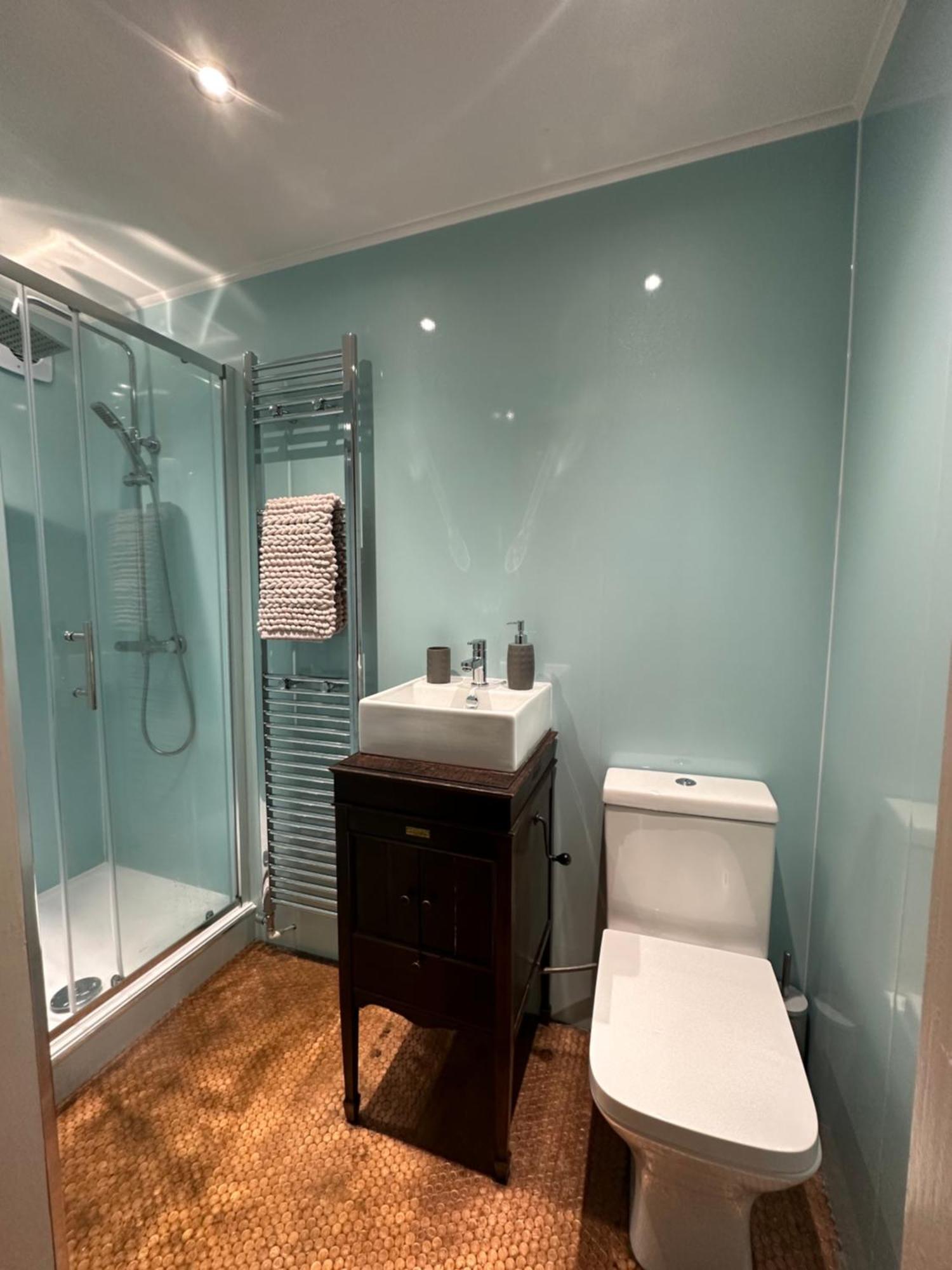 Quirky Apartment In Leith EDI Buitenkant foto